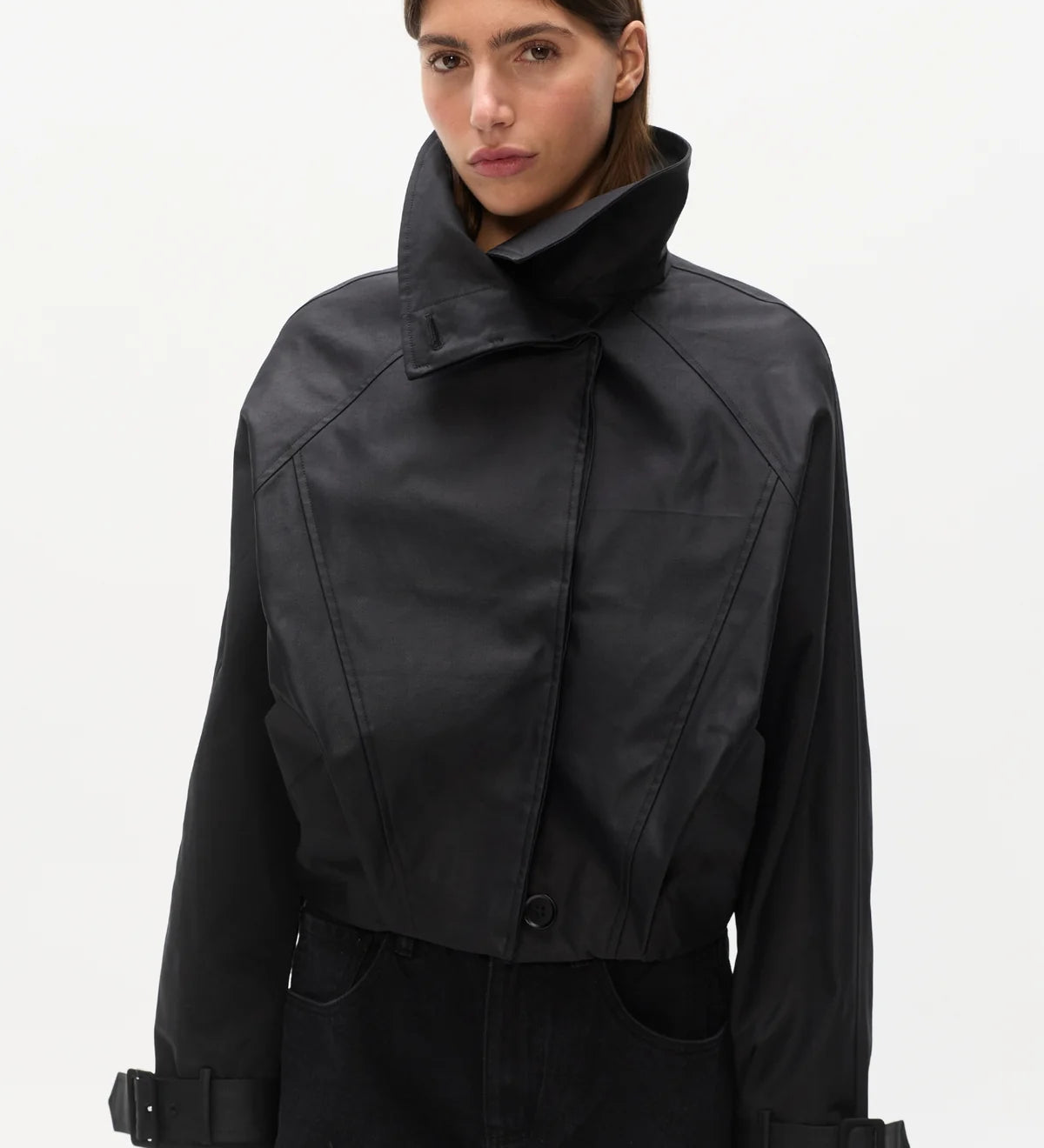 Koa Cropped Coat - Black