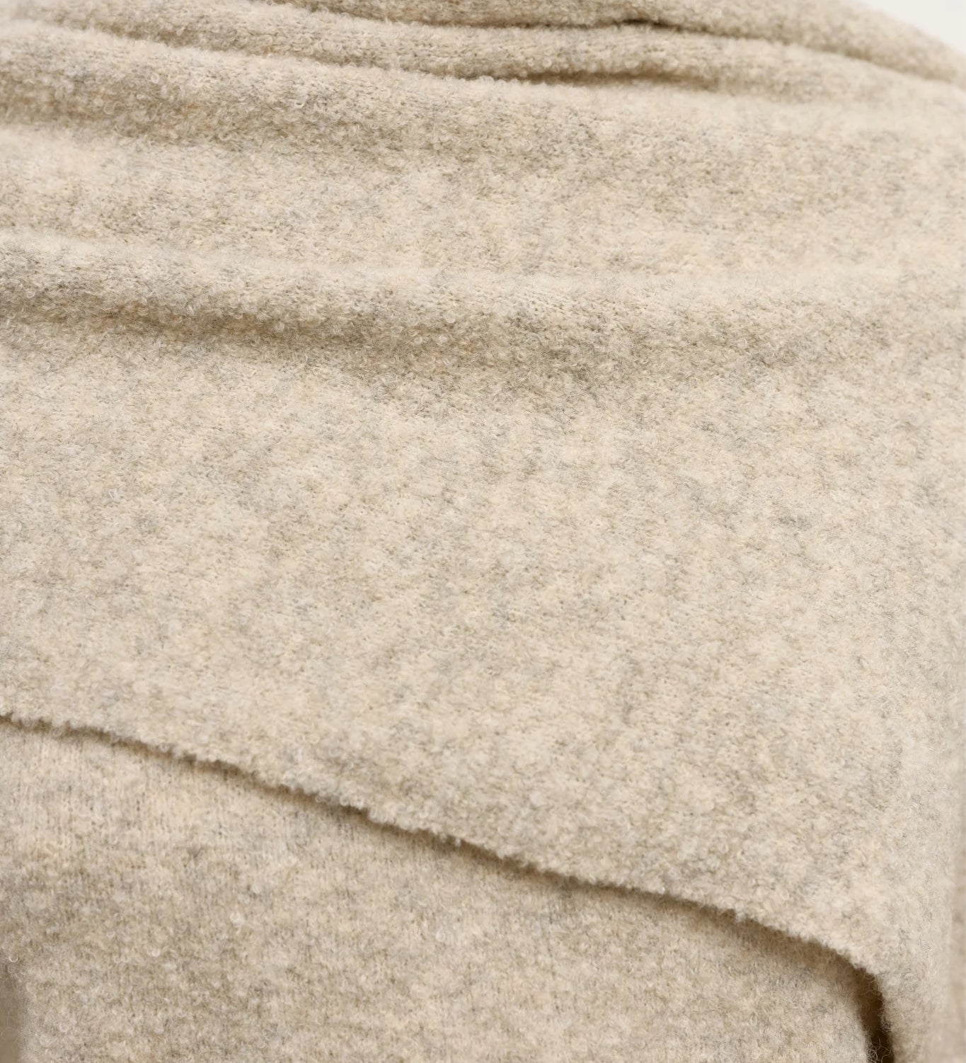 Close-up of a beige Scarf